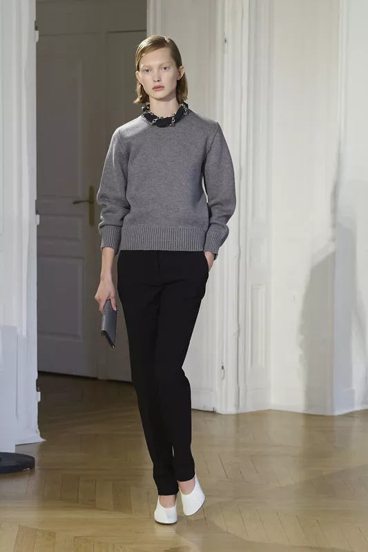 00024-toteme-fall-2026-ready-to-wear-credit-brand