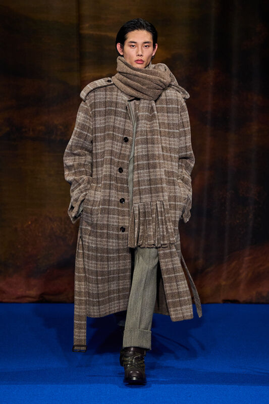 Burberry F25 005