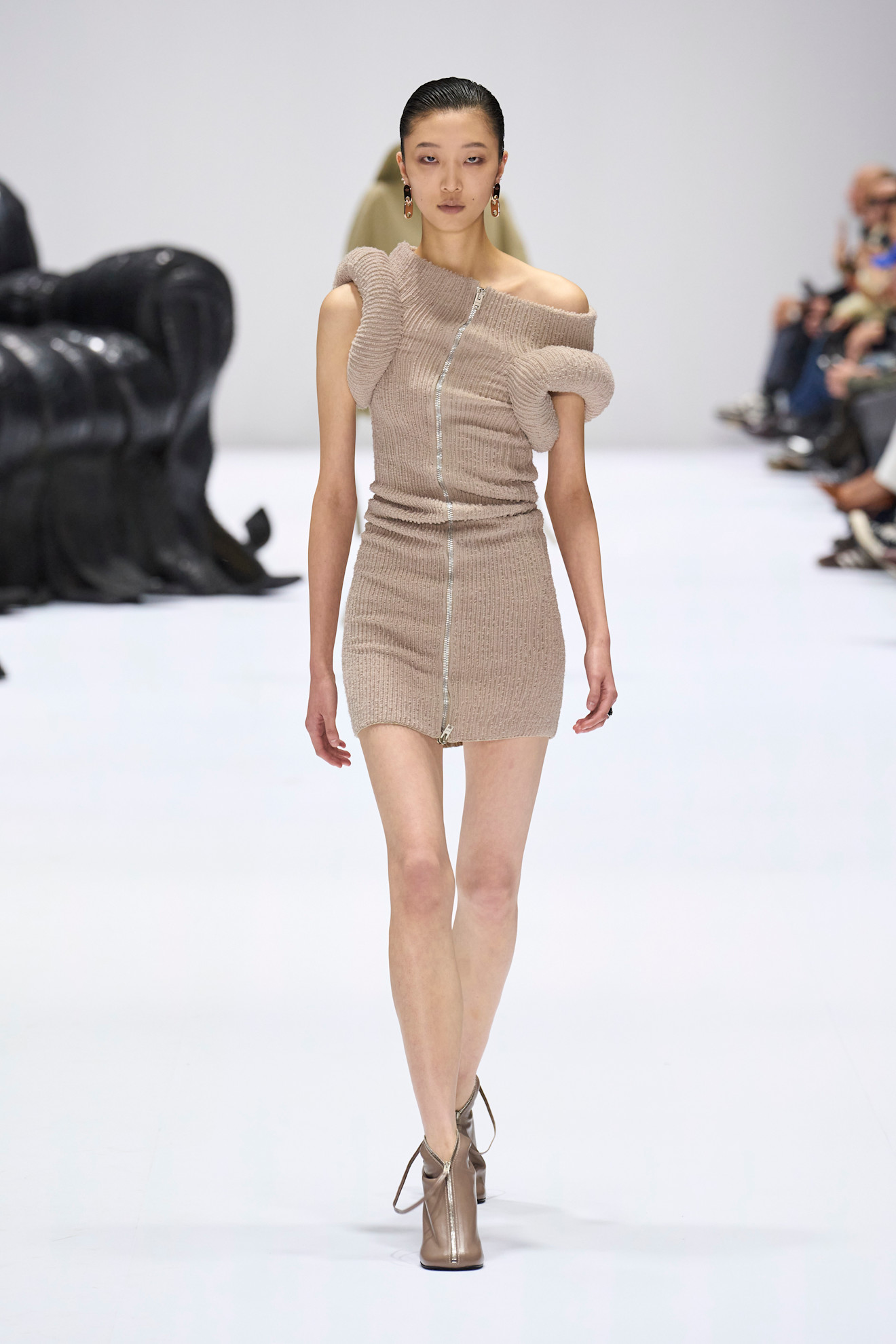 Acne F24 027