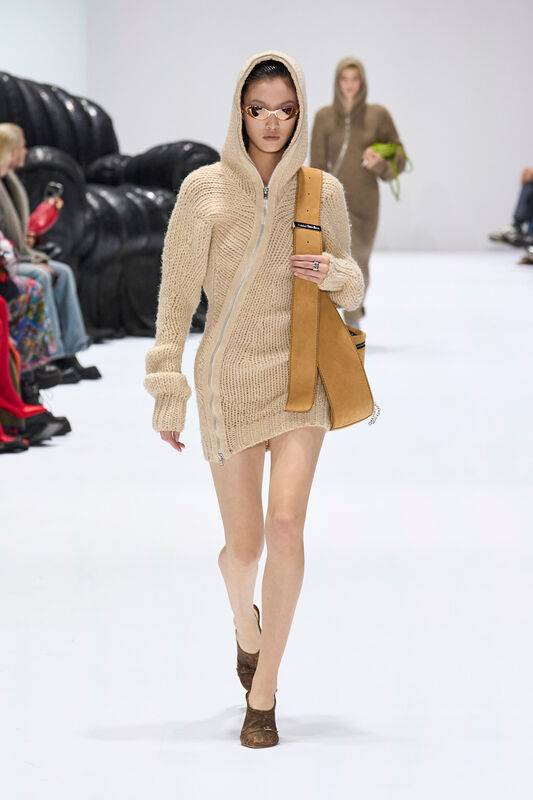 Acne F24 043