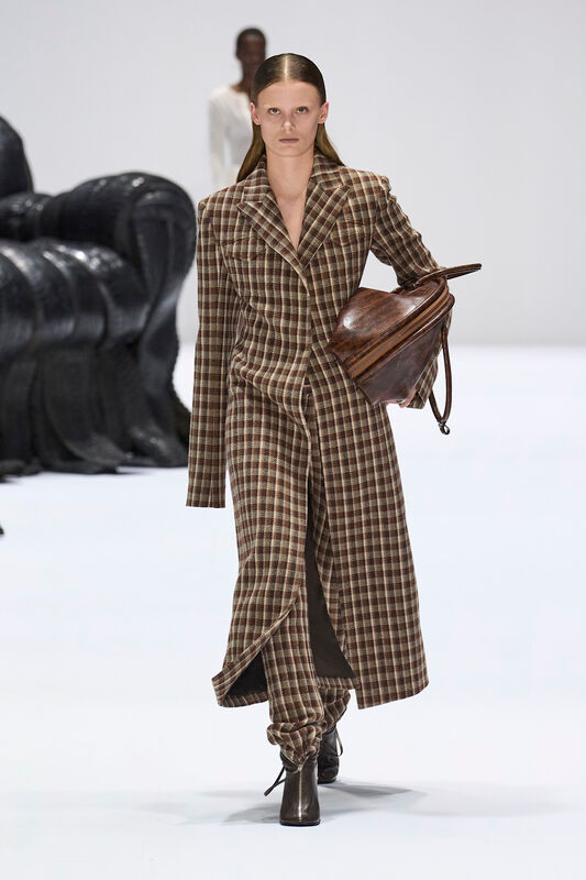 Acne F24 085
