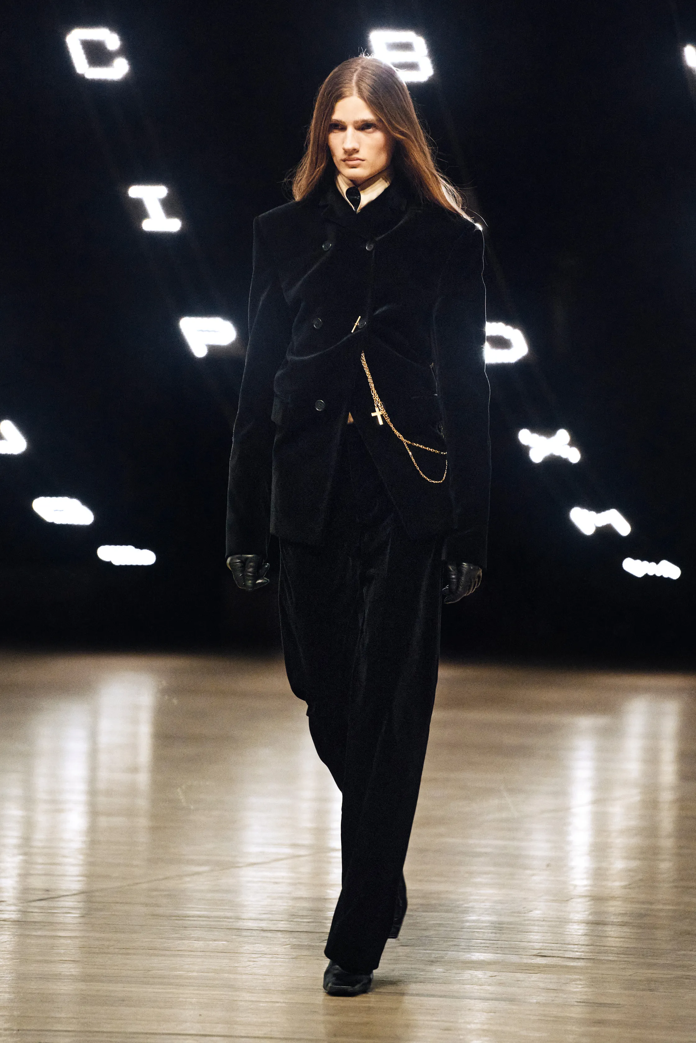 00004-khaite-fall-2026-ready-to-wear-credit-brand