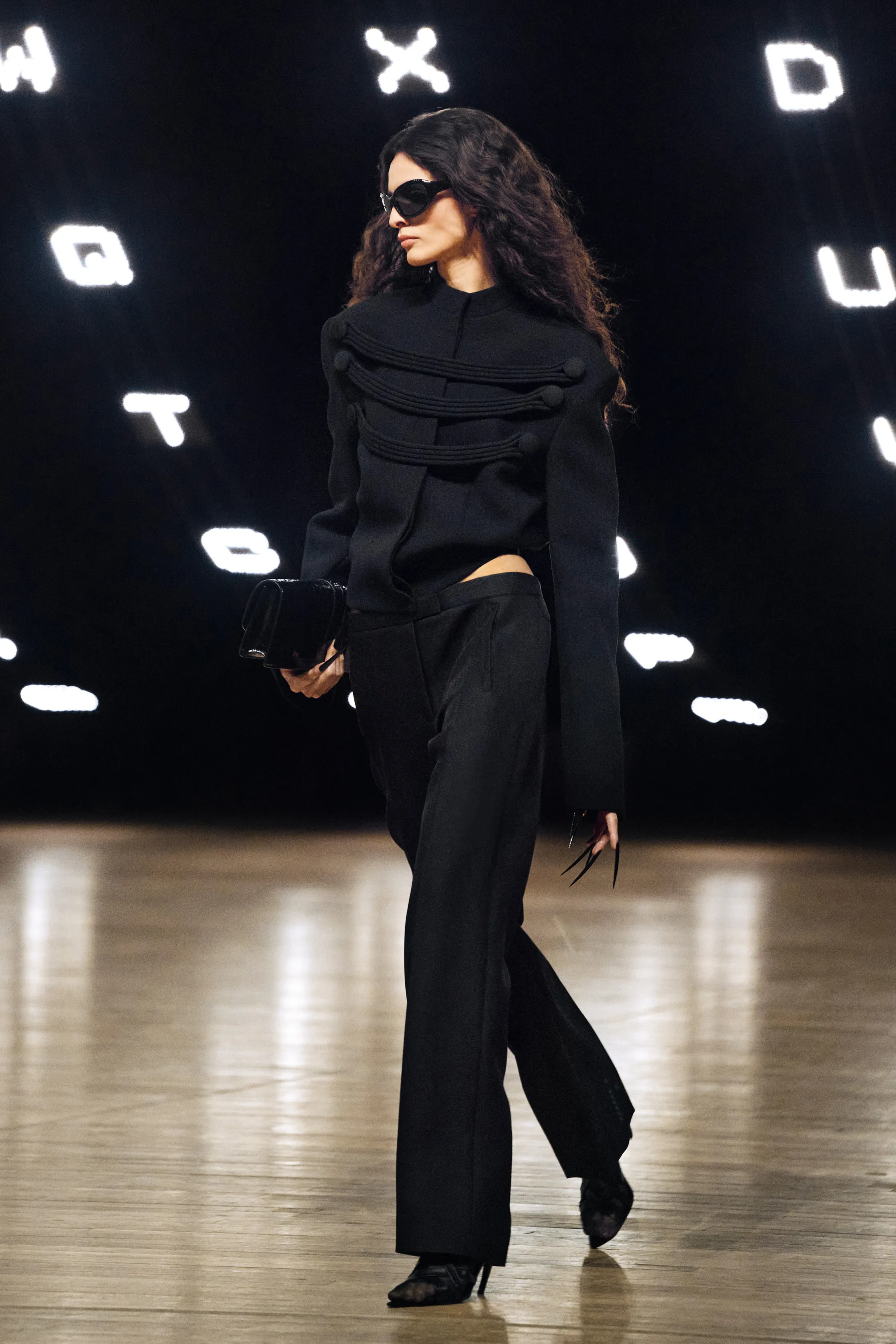 00013-khaite-fall-2026-ready-to-wear-credit-brand