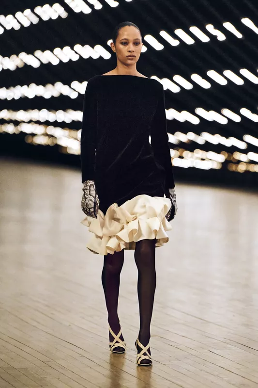 00014-khaite-fall-2026-ready-to-wear-credit-brand