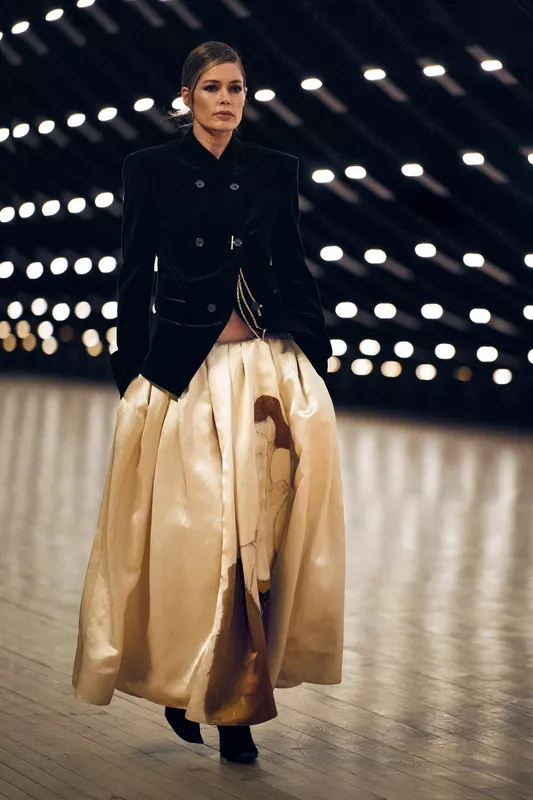 00016-khaite-fall-2026-ready-to-wear-credit-brand