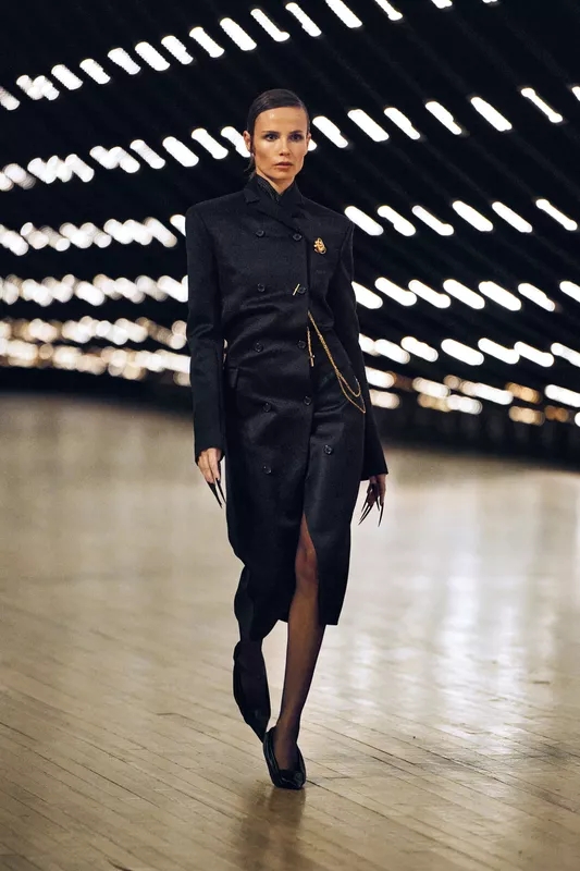 00035-khaite-fall-2026-ready-to-wear-credit-brand