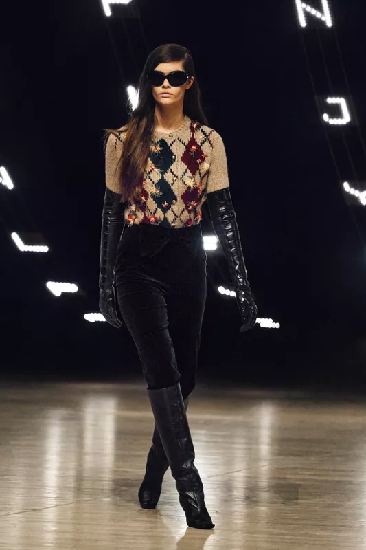 00040-khaite-fall-2026-ready-to-wear-credit-brand