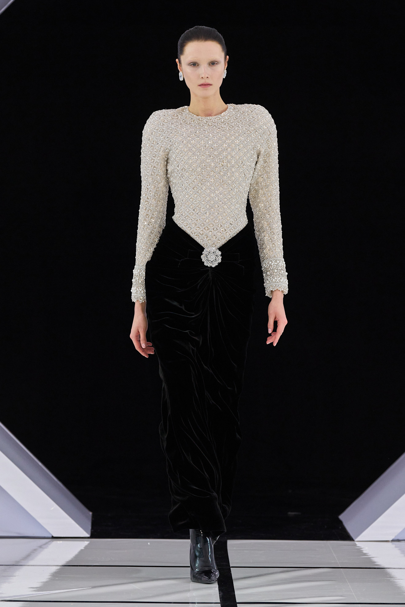 Richard Quinn F26 002