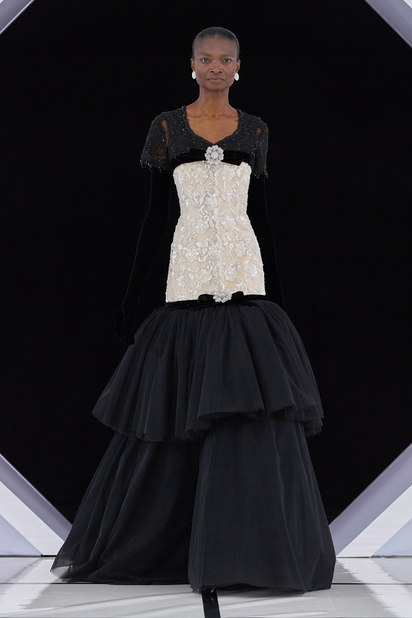 Richard Quinn F26 003