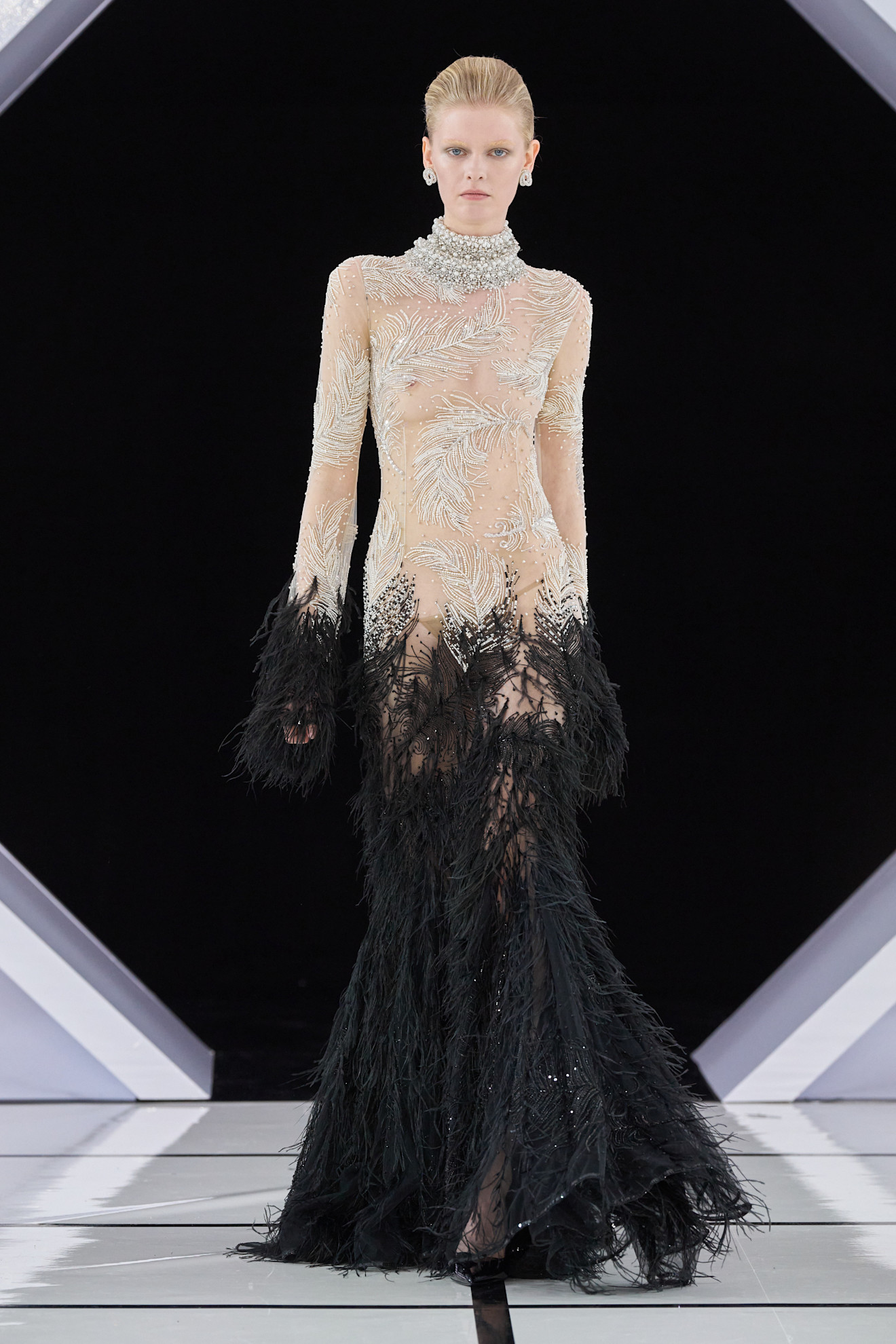 Richard Quinn F26 009