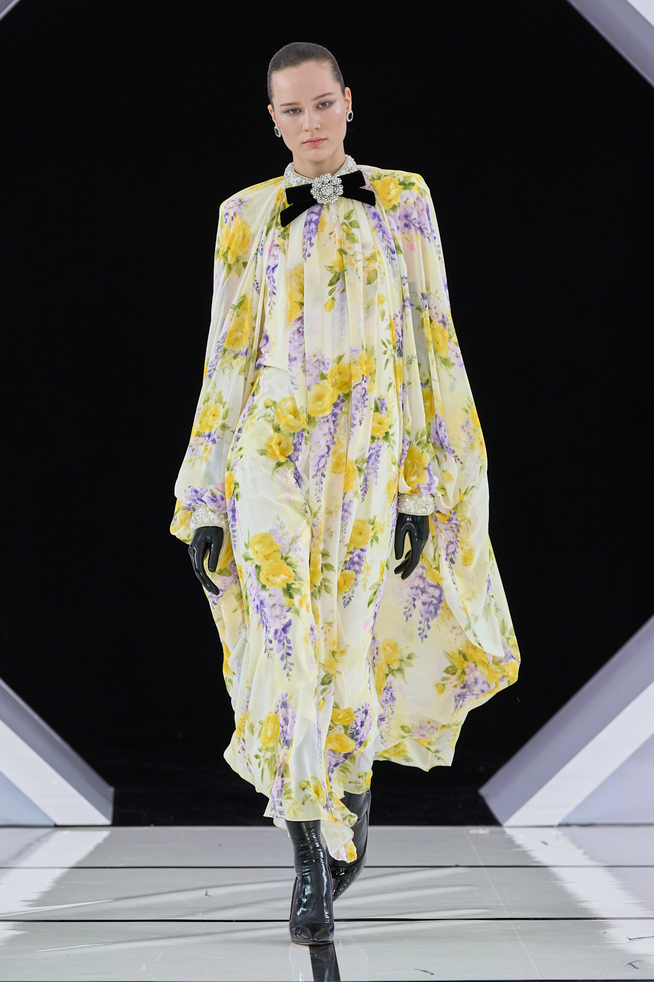 Richard Quinn F26 016