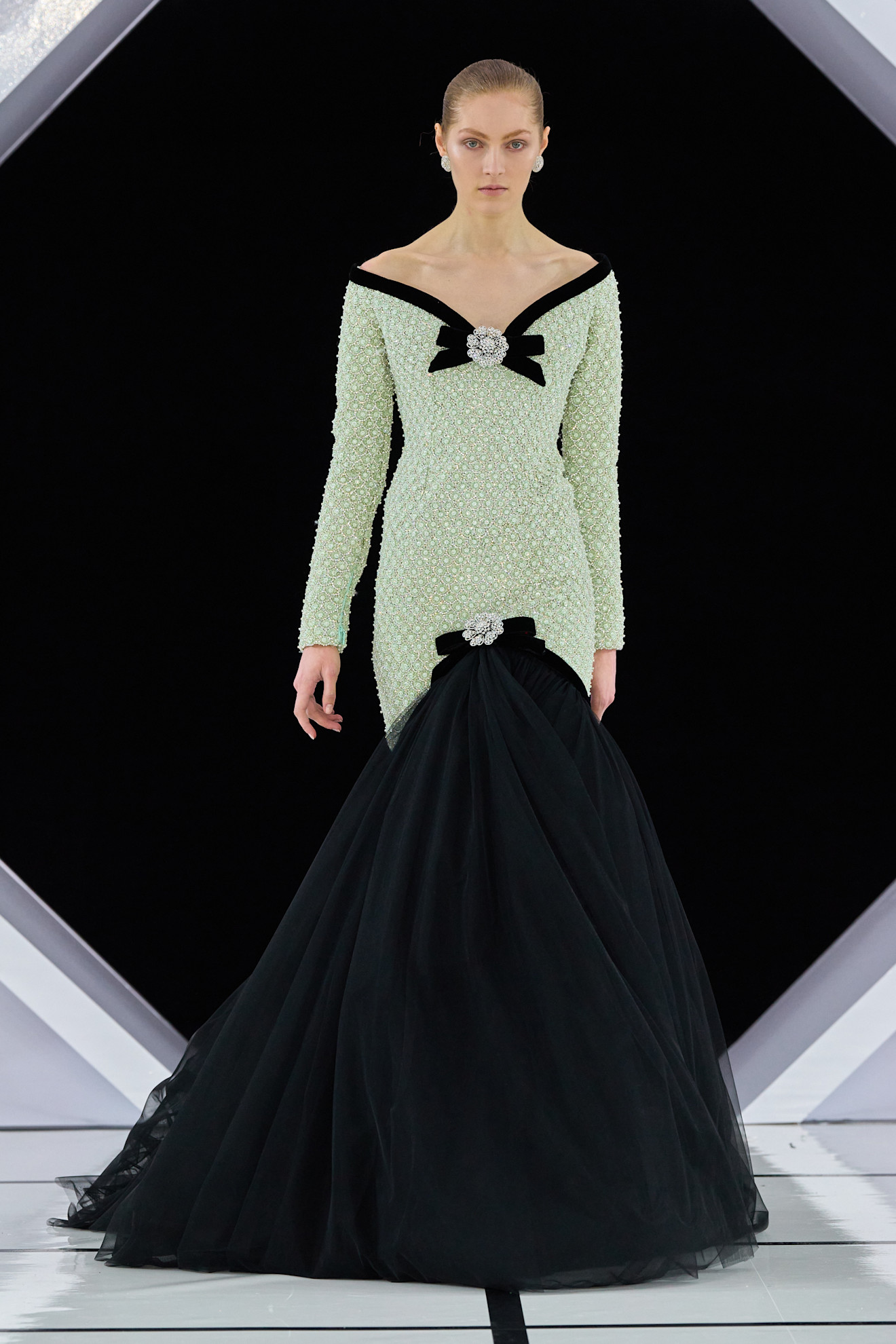 Richard Quinn F26 019