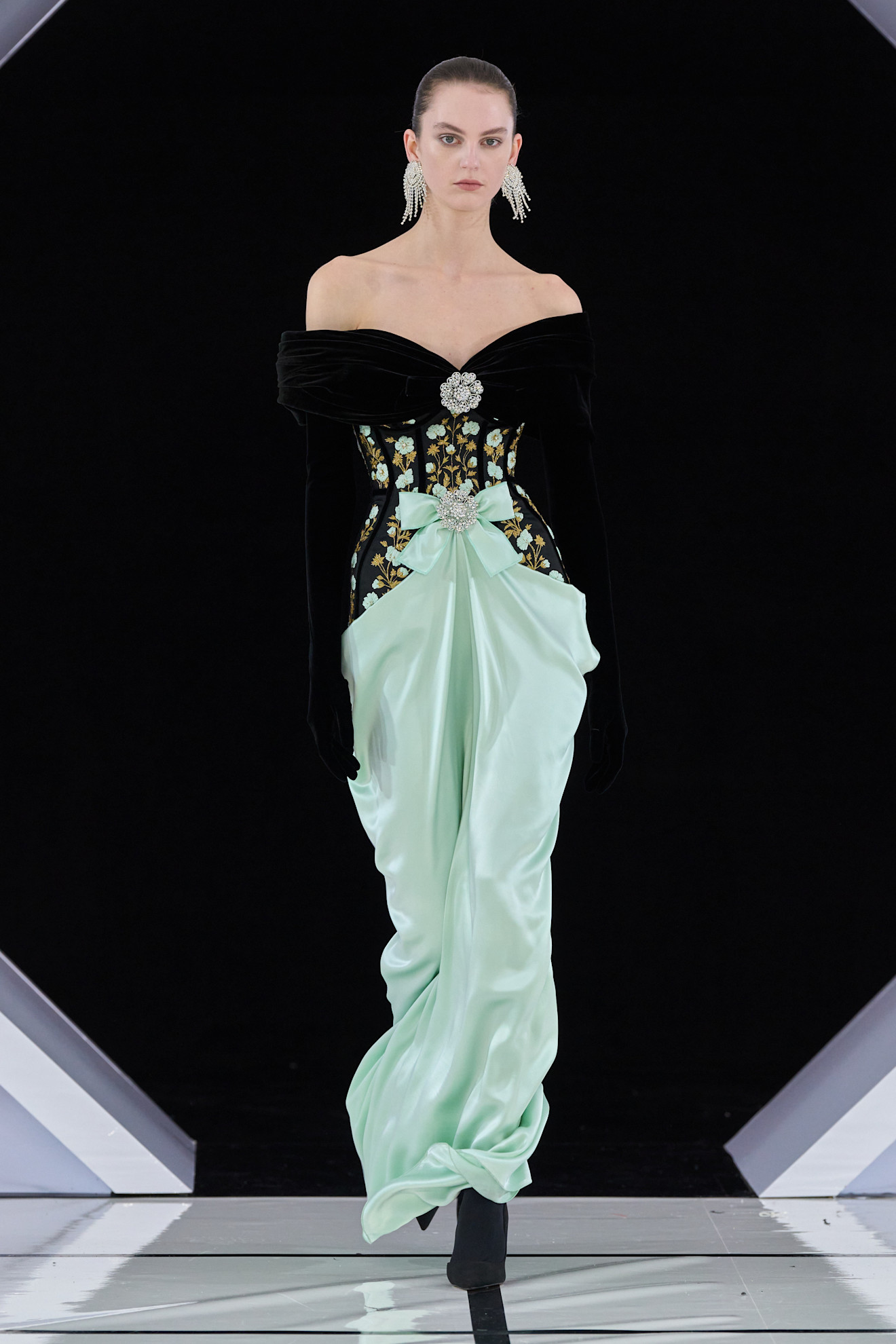 Richard Quinn F26 020