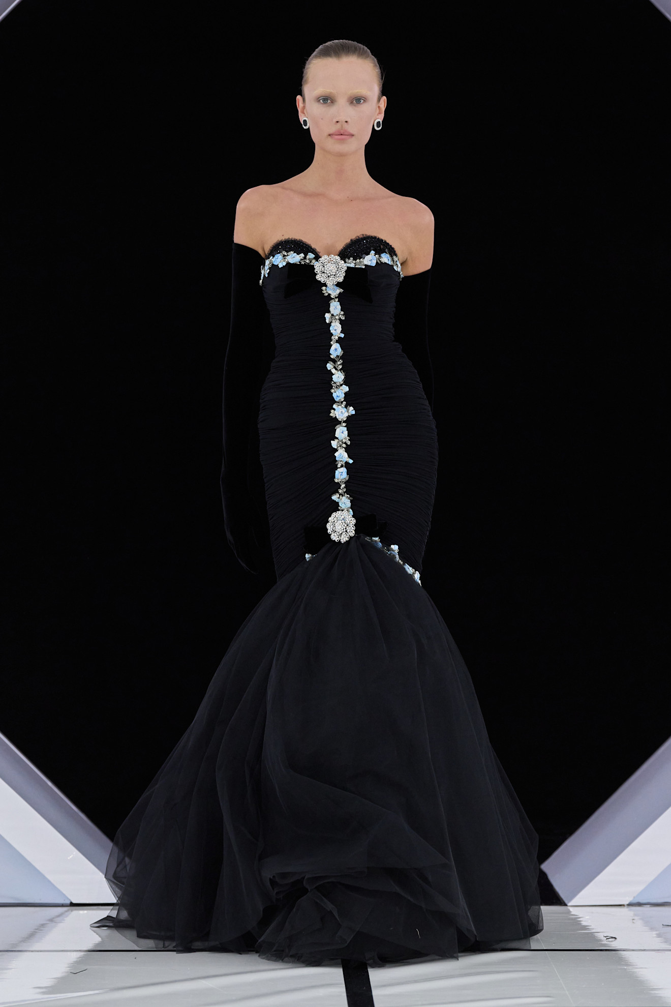 Richard Quinn F26 044