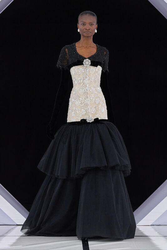 Richard Quinn F26 003