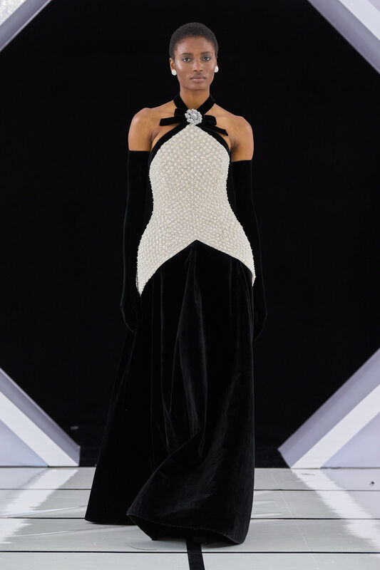 Richard Quinn F26 008