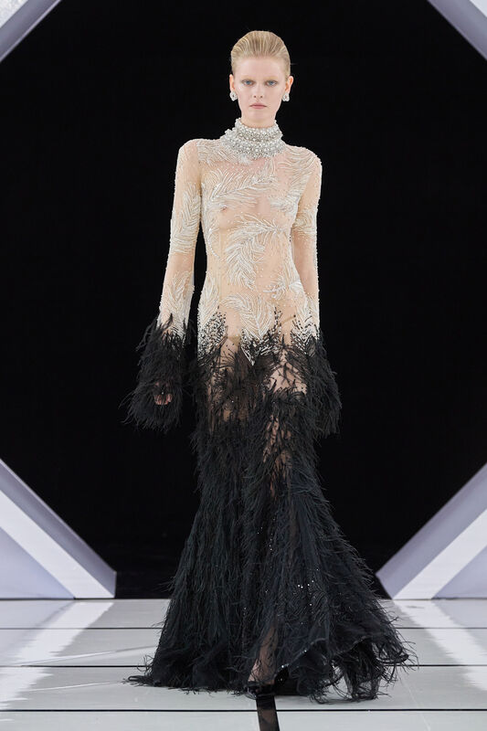 Richard Quinn F26 009