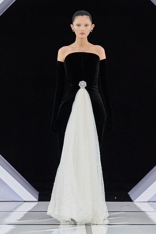 Richard Quinn F26 011