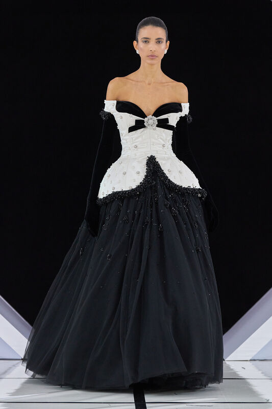 Richard Quinn F26 012