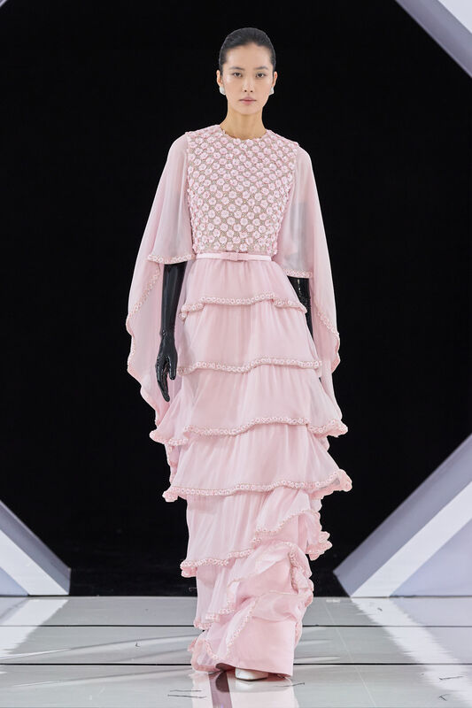 Richard Quinn F26 014