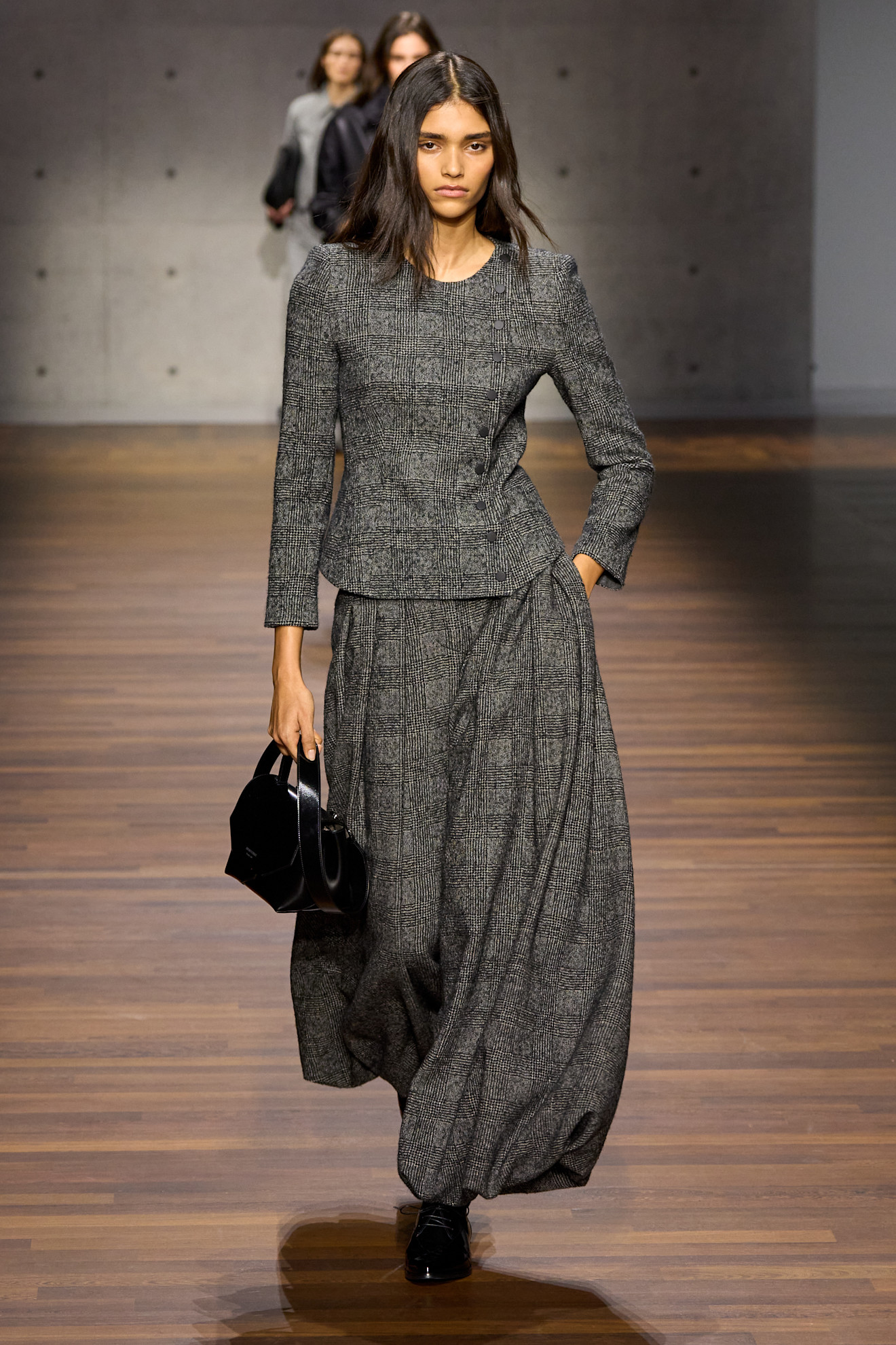 Emporio Armani F26 022