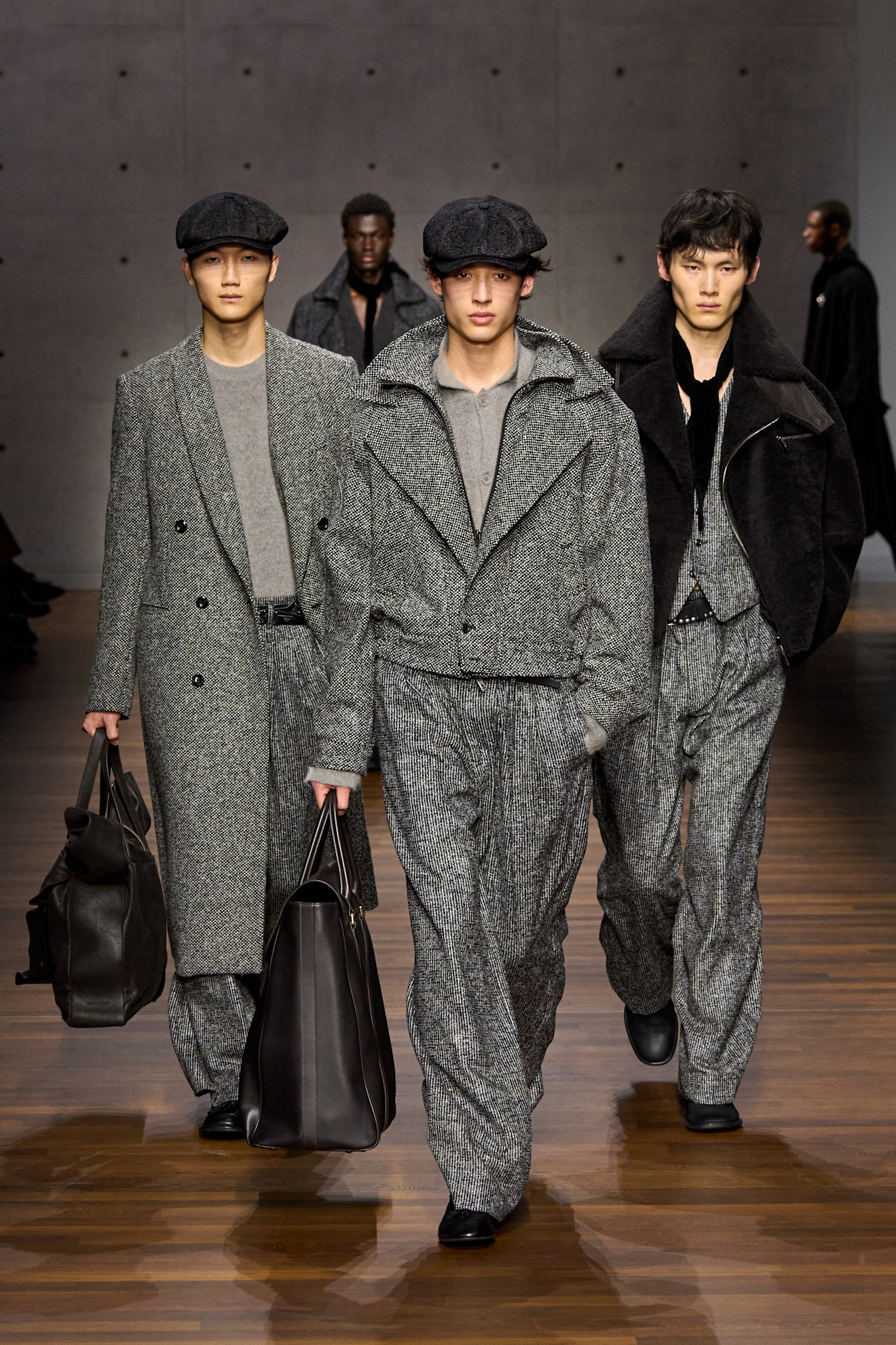 Emporio Armani F26 026