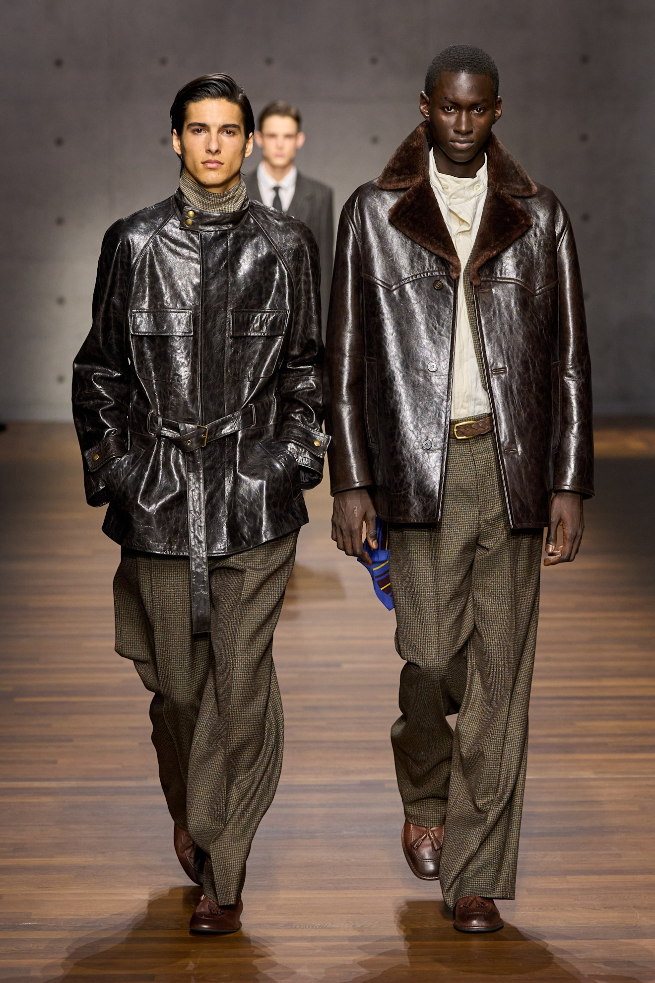 Emporio Armani F26 056