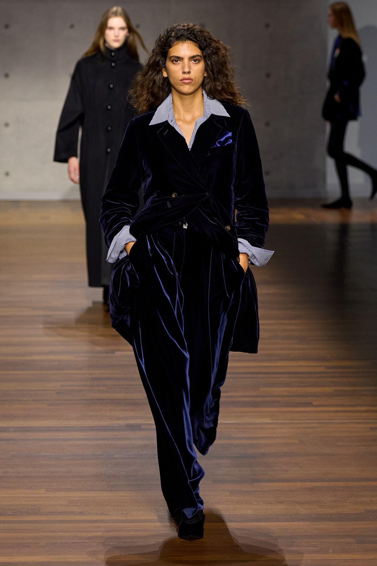 Emporio Armani F26 076