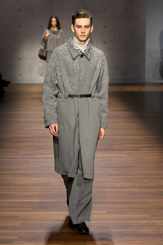 Emporio Armani F26 016