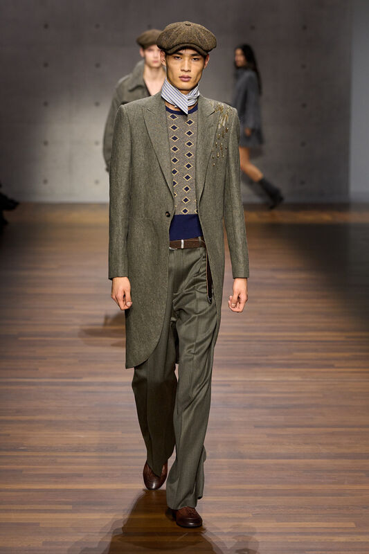 Emporio Armani F26 019