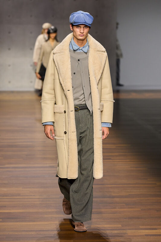 Emporio Armani F26 036