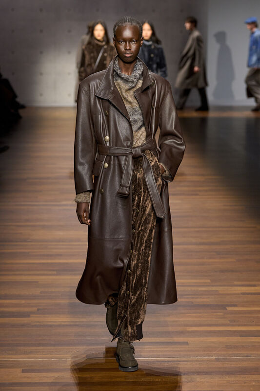 Emporio Armani F26 048