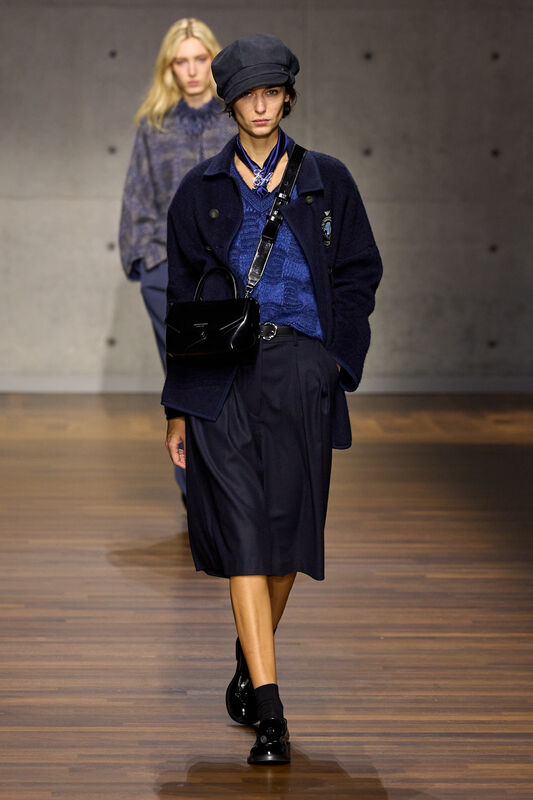 Emporio Armani F26 071