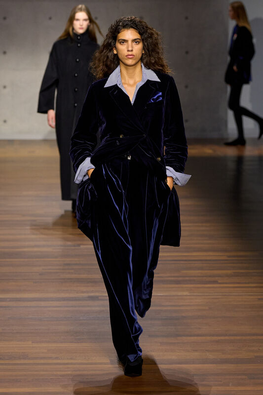 Emporio Armani F26 076