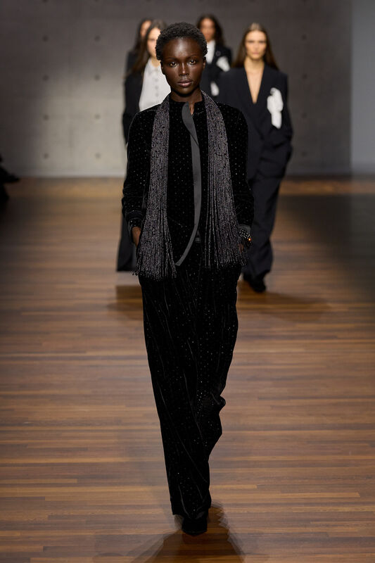 Emporio Armani F26 084