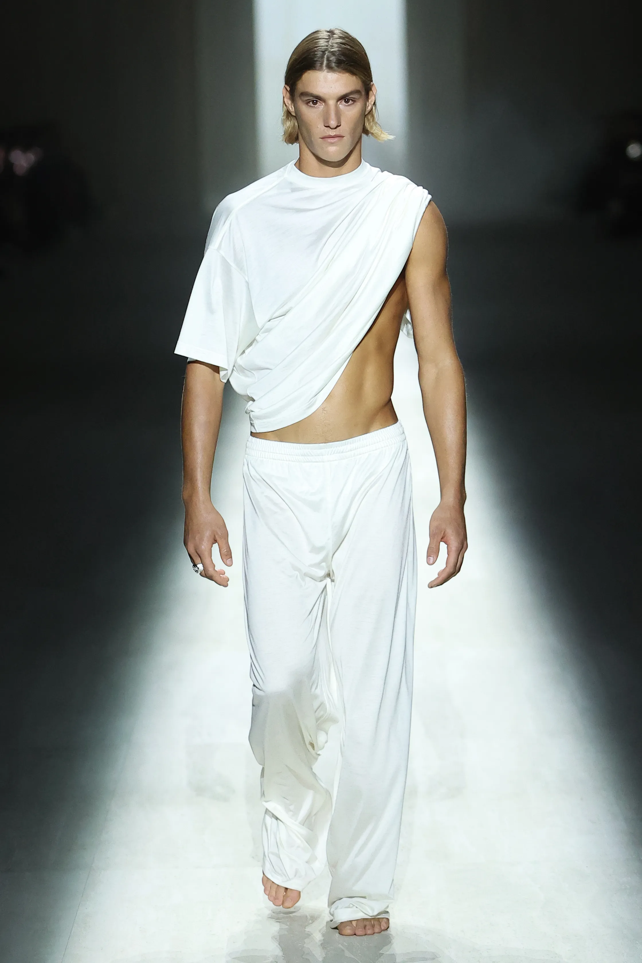 00070-gucci-fall-2026-ready-to-wear-credit-brand