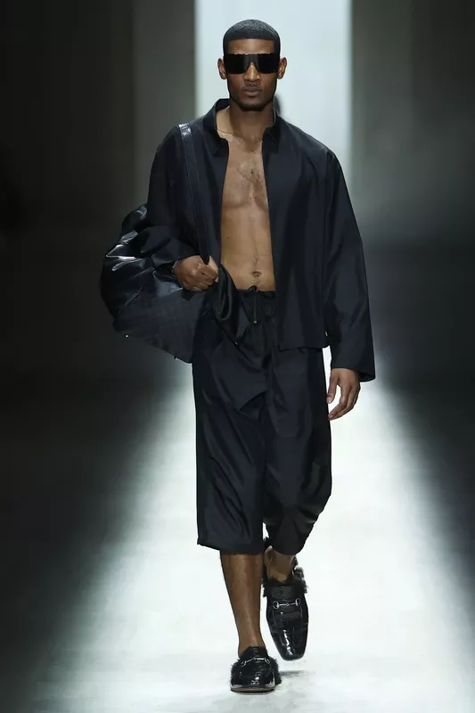 00037-gucci-fall-2026-ready-to-wear-credit-brand