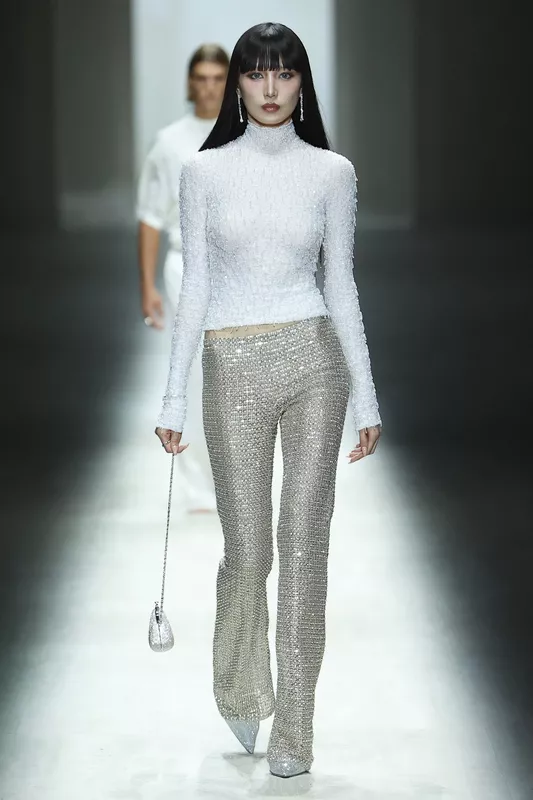 00069-gucci-fall-2026-ready-to-wear-credit-brand