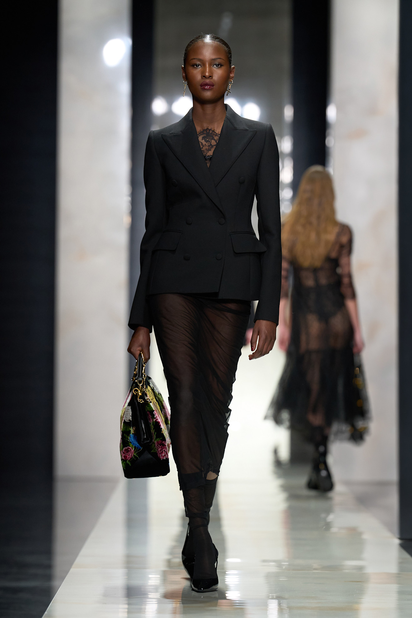 Dolce Gabbana F26 011