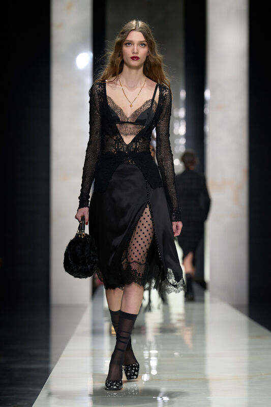 Dolce Gabbana F26 015