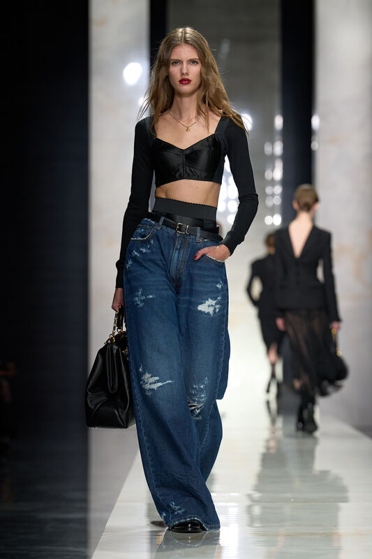 Dolce Gabbana F26 022