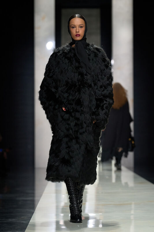 Dolce Gabbana F26 026