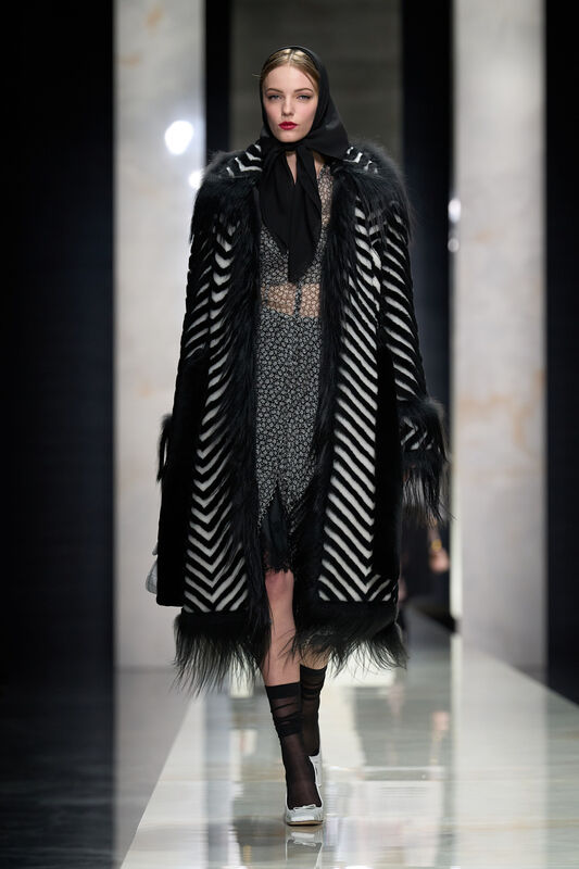 Dolce Gabbana F26 054