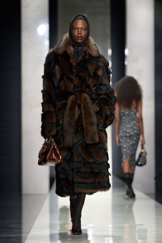 Dolce Gabbana F26 062