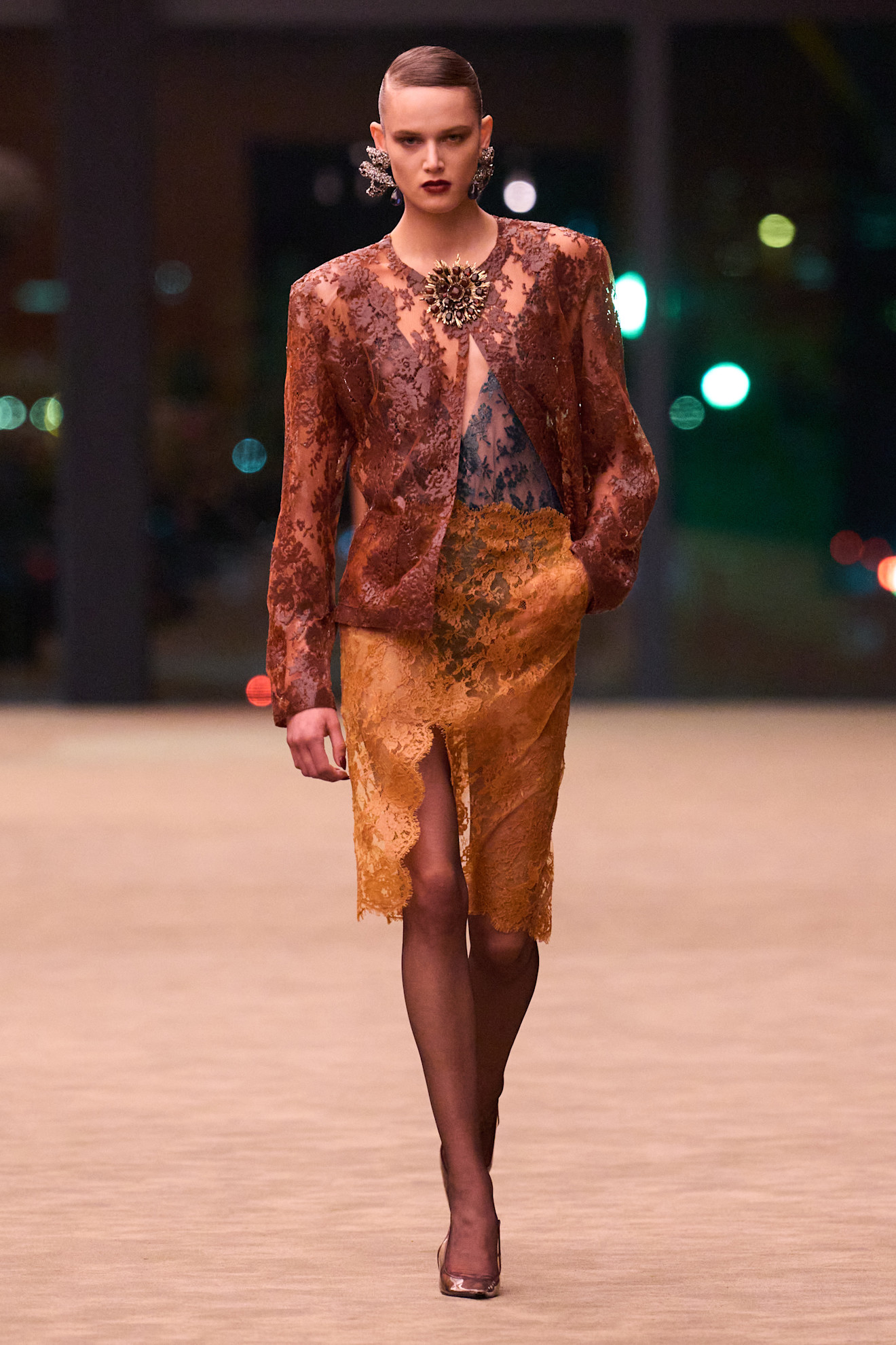 Saint Laurent F26 012