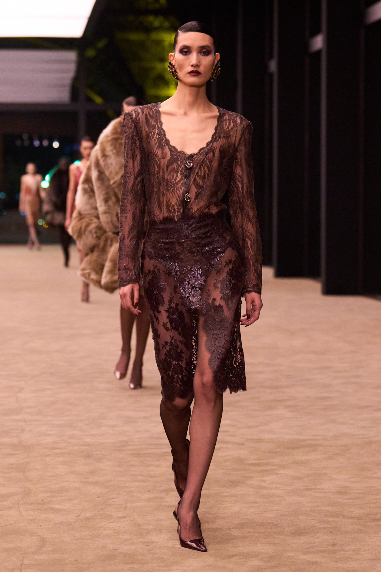 Saint Laurent F26 022