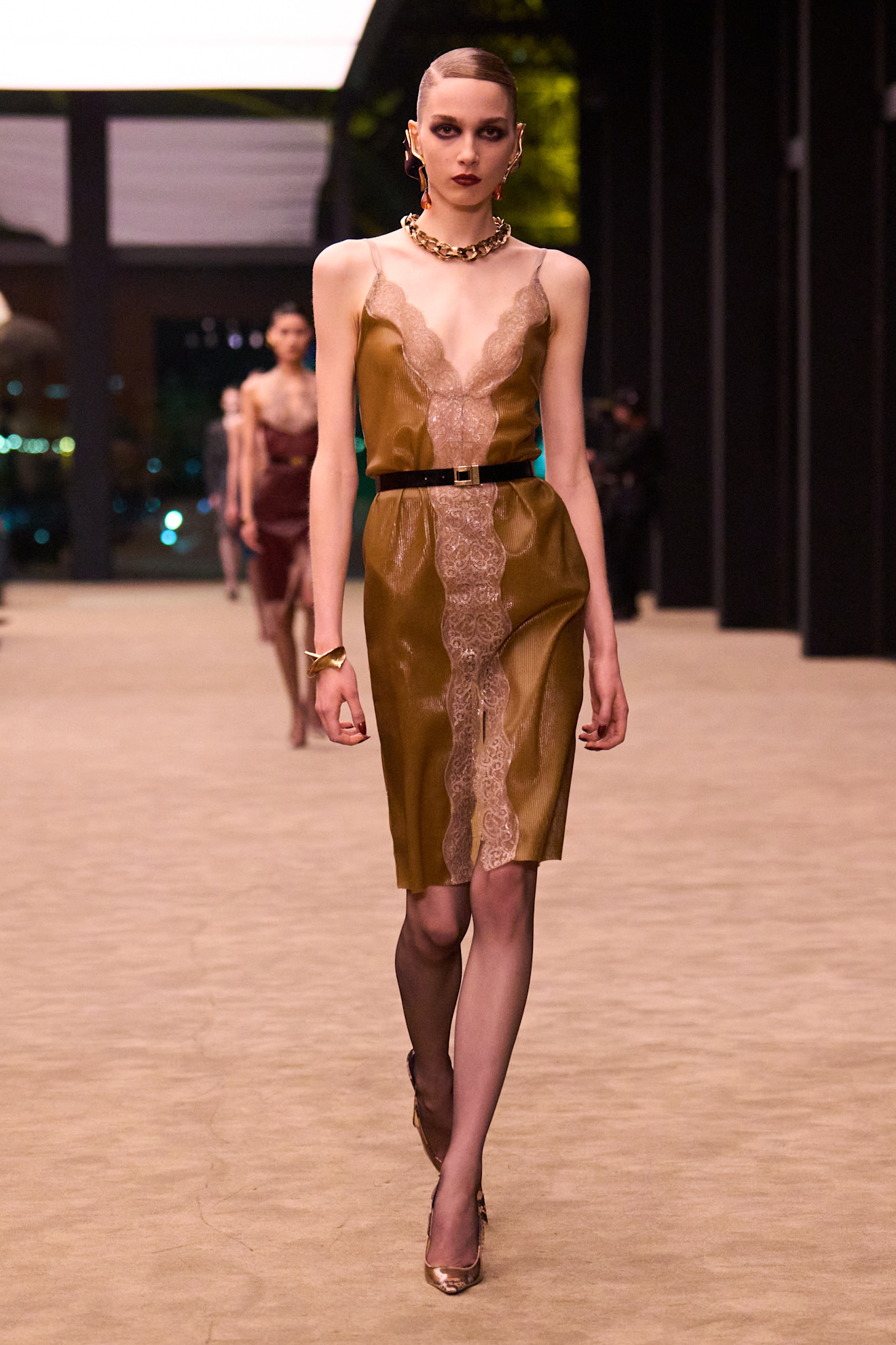 Saint Laurent F26 030