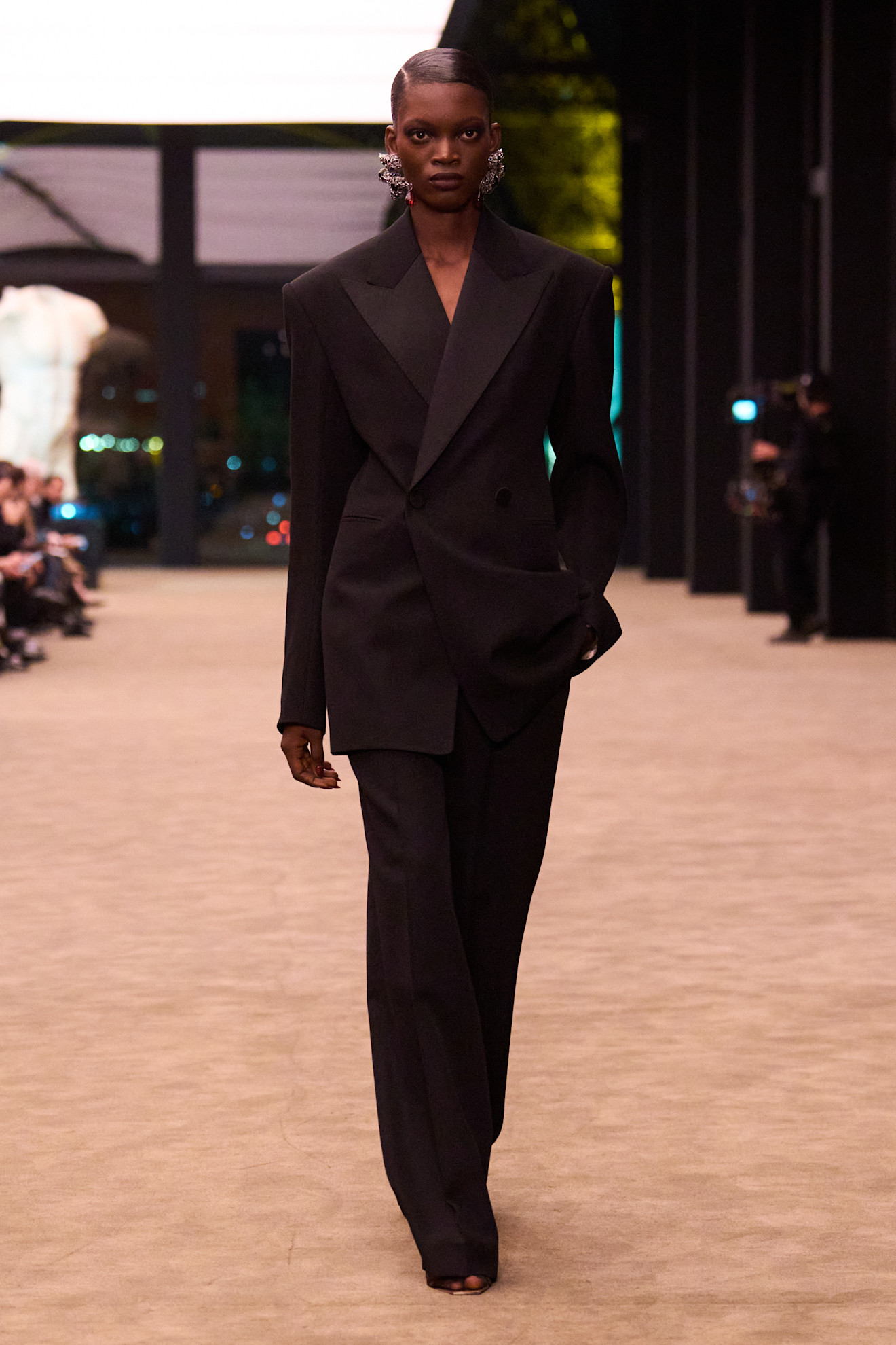 Saint Laurent F26 046