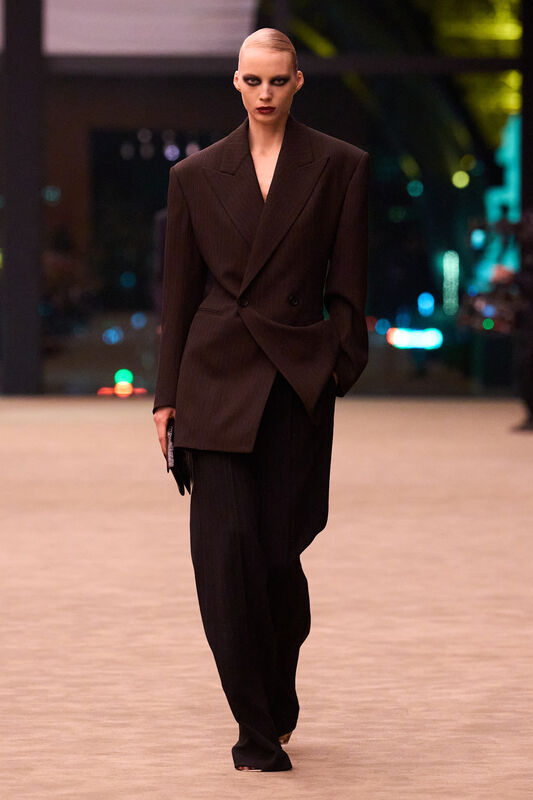 Saint Laurent F26 005