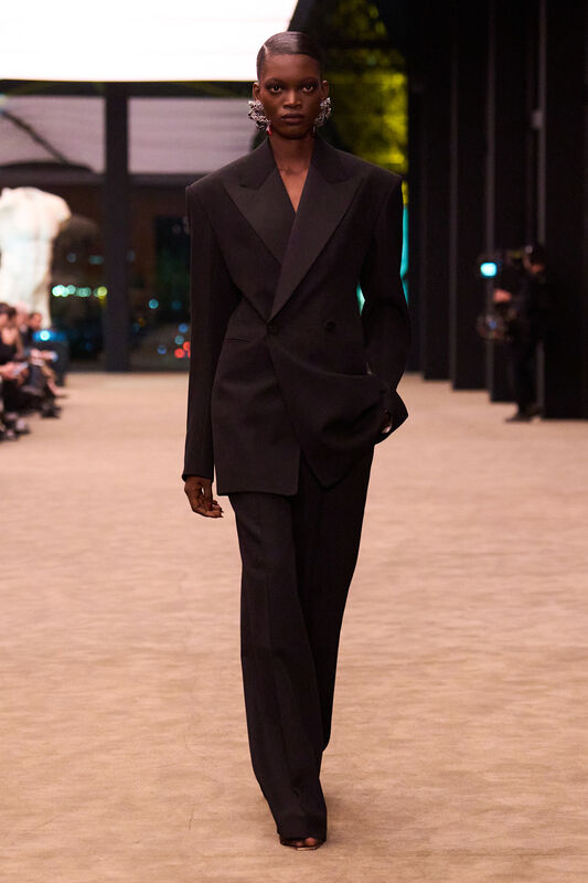 Saint Laurent F26 046